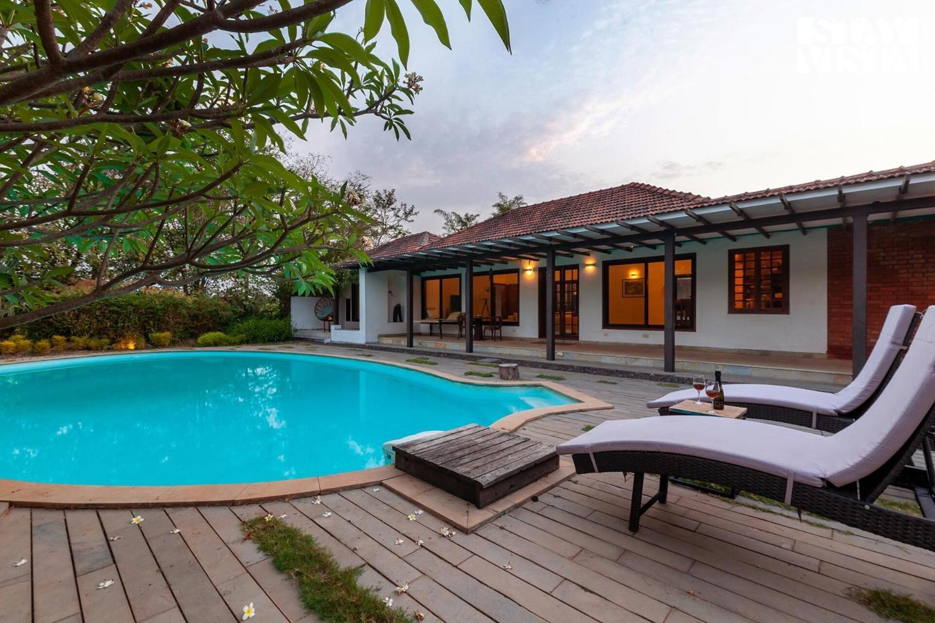 Wander Beyond By Stayvista - Featuring A Bali-Themed Abode And A Refreshing Swimming Pool Алібаґ Екстер'єр фото
