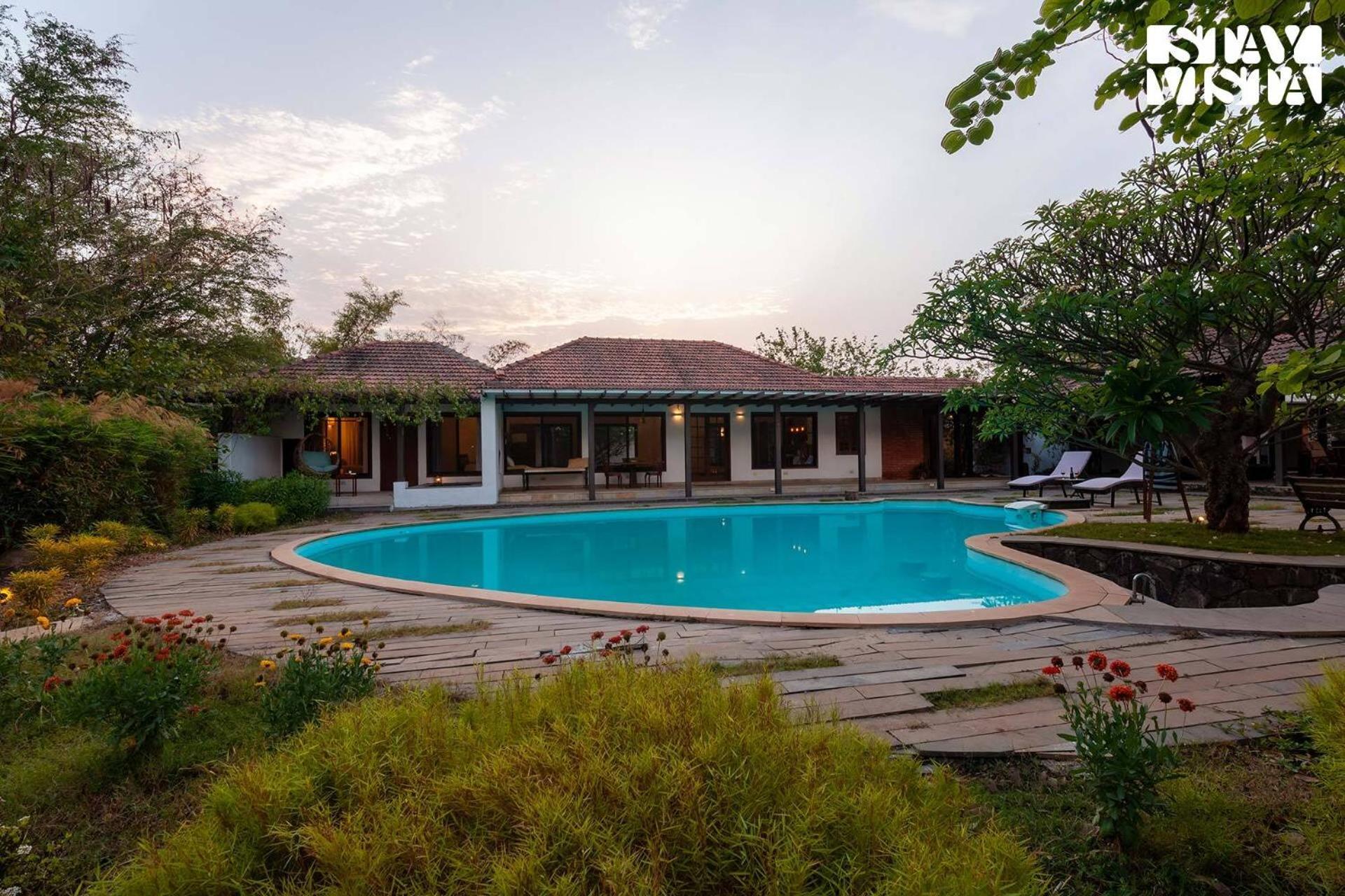 Wander Beyond By Stayvista - Featuring A Bali-Themed Abode And A Refreshing Swimming Pool Алібаґ Екстер'єр фото